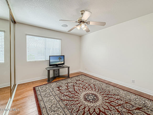 2848 Bayham Cir, Thousand Oaks CA: https://media.crmls.org/mediaz/b7cac34a-12df-47a3-b545-59127afce8f8.jpg