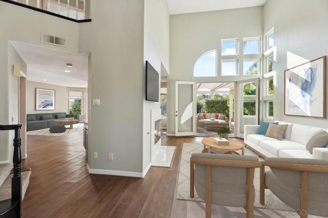 4954 Caminito Vista Lujo, San Diego CA: https://media.crmls.org/mediaz/b7cbd52c-aa02-4801-9787-efdfeb5fca25.jpg