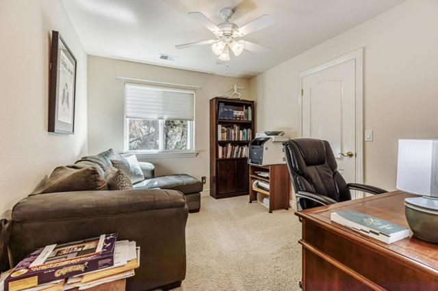 290 Bonnie Lane, Hollister CA: https://media.crmls.org/mediaz/b7cce209-6349-4d42-b643-789a70c4e966.jpg