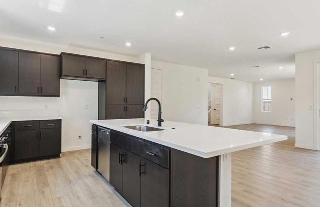 2524 Big Sky Drive, Fairfield CA: https://media.crmls.org/mediaz/b7cd6796-c78f-434a-a851-f1be7d36b177.jpg