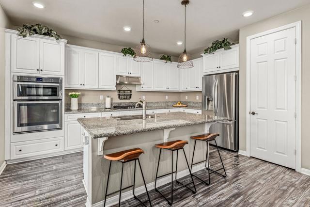 Image 4 of 42 For 10664 Sandy Creek Drive