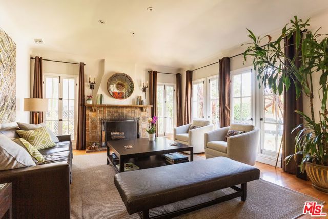 1620 N Genesee Avenue, Los Angeles CA: https://media.crmls.org/mediaz/b7ce70a1-b7bd-4c05-a7c6-f7910854f5a5.jpg