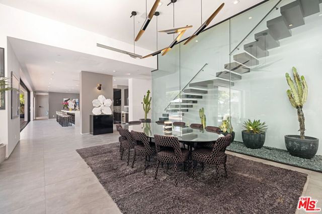 9570 Sunset Boulevard photo 8