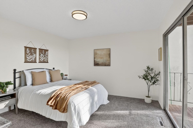 16605 Rolando Ave, Castro Valley CA: https://media.crmls.org/mediaz/b7cf9719-bf2c-4847-9d2d-dabb9639ab15.jpg