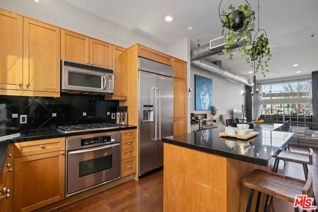 5400 PLAYA VISTA Drive, 22 photo 7