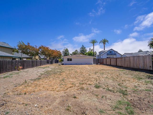 1221 Broadway, Santa Cruz CA: https://media.crmls.org/mediaz/b7d0191d-80e0-4751-9261-1ce463df736b.jpg