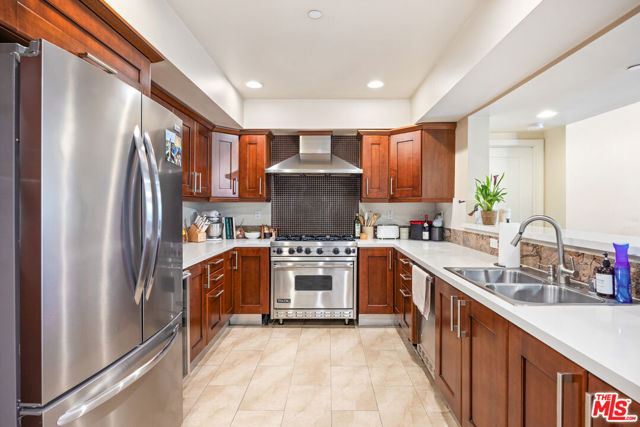 Drew Fenton | 951 Granville Avenue Los Angeles CA | MLS: 7445189 Drew Fenton | 951 Granville Avenue Los Angeles CA | MLS: 7445189