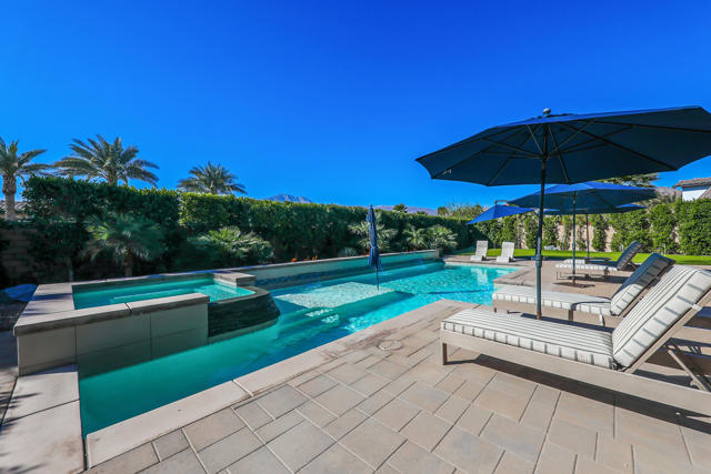 81320 Thunder Gulch Way, La Quinta CA: https://media.crmls.org/mediaz/b7d22cf3-d7c3-4e43-ad67-410ad422ac87.jpg