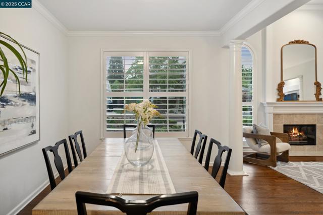 460 Silver Hollow Drive, Walnut Creek CA: https://media.crmls.org/mediaz/b7d29b78-db9d-4e82-96f5-b0dcdf3b495f.jpg