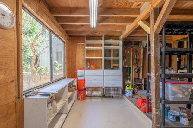 5 Wyndemere Vale, Monterey CA: https://media.crmls.org/mediaz/b7d2b512-c890-4ce0-97b0-b234f4cb58fd.jpg