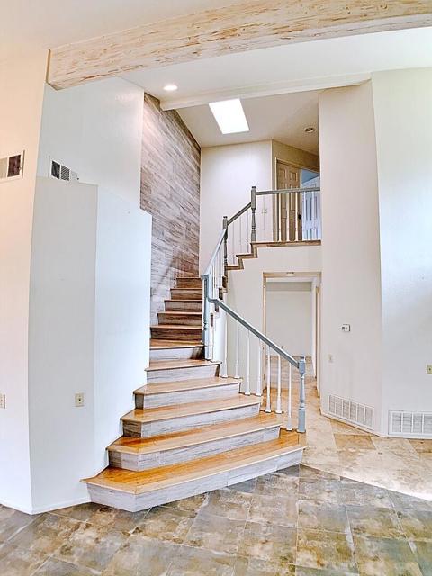 49035 Serenata Court, La Quinta CA: https://media.crmls.org/mediaz/b7d37525-9d53-4eef-9d4e-09270af4b726.jpg