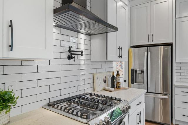 320 N Ellsworth Avenue, San Mateo CA: https://media.crmls.org/mediaz/b7d3a613-15c9-4cbb-8536-f89c66a12b25.jpg