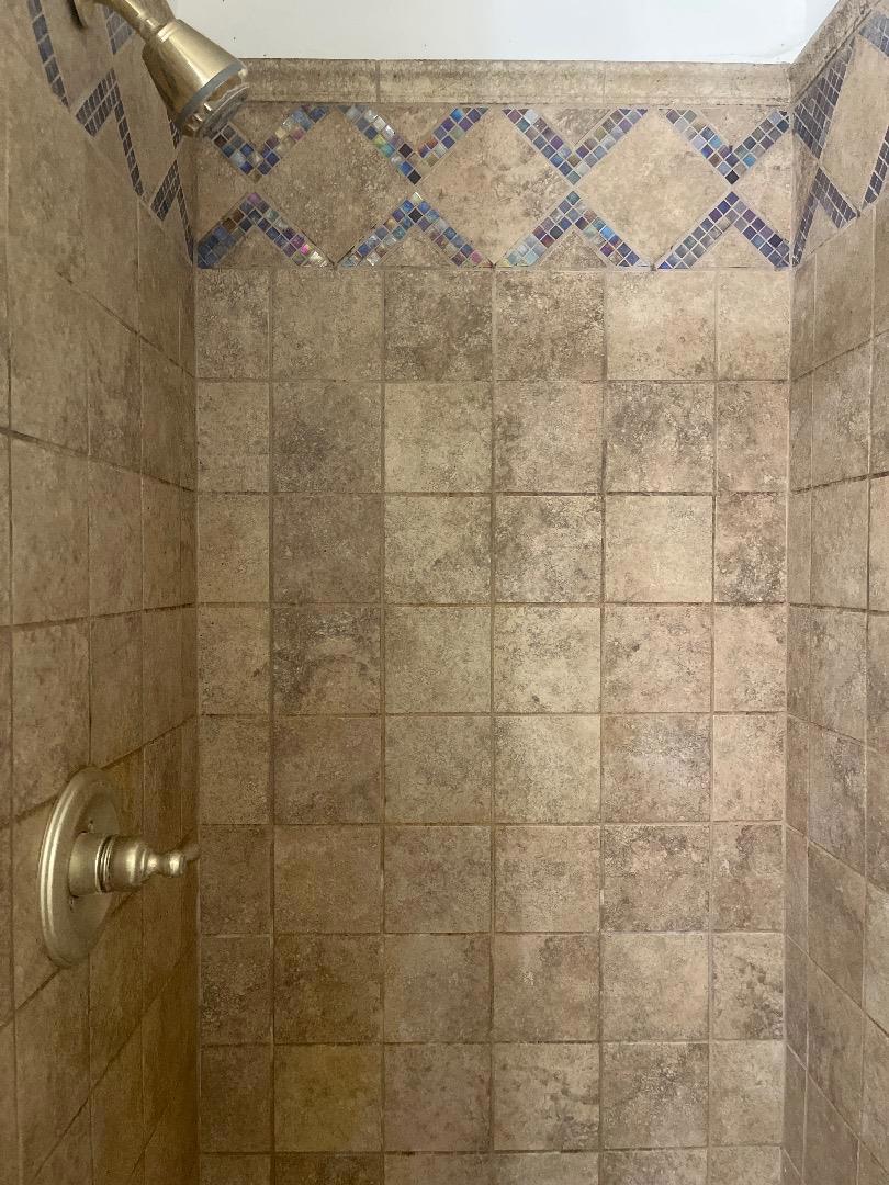 https://media.crmls.org/mediaz/b7d3f803-8671-4afc-b4ed-b51aa578dc21.jpg?preset=X-Large