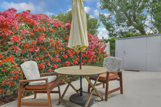 49305 Highway 74, Palm Desert CA: https://media.crmls.org/mediaz/b7d45d47-6984-4e8d-925e-fd434e76eac9.jpg