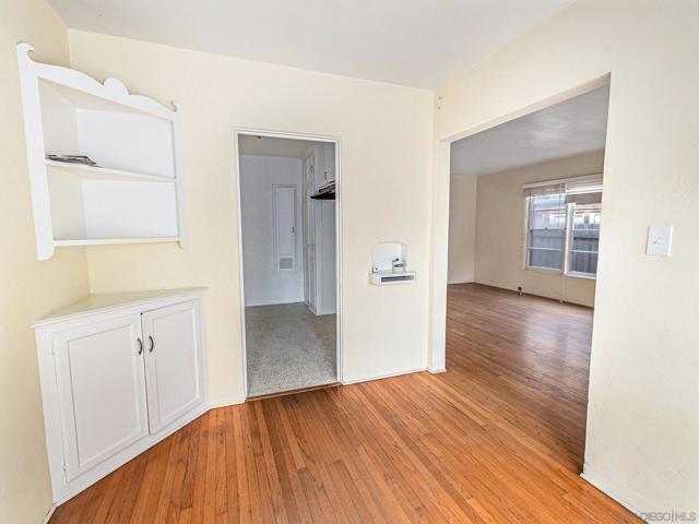 814 816 San Luis Rey Place, San Diego CA: https://media.crmls.org/mediaz/b7d4c562-dd87-4e86-a6f6-ebf9f8258086.jpg