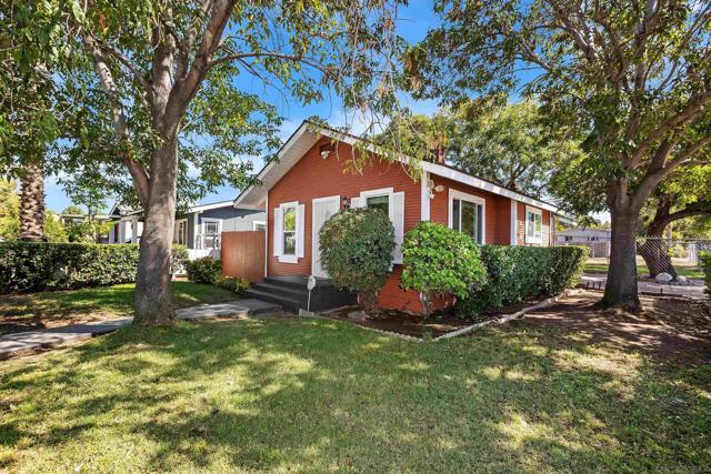 159 W 5th Ave, Escondido CA: https://media.crmls.org/mediaz/b7d57498-be5f-4e8f-ace0-d707e01e2ab3.jpg