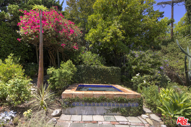 2961 Effie Street, Los Angeles CA: https://media.crmls.org/mediaz/b7d5c872-6a70-4965-b594-dbc1d8cf9d5a.jpg