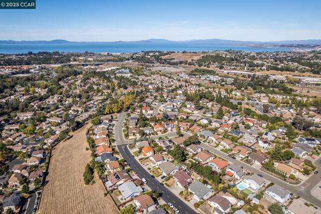 1769 Redwood Rd, Hercules CA: https://media.crmls.org/mediaz/b7d5e7a2-fbc2-46aa-a5b8-731eb569724d.jpg