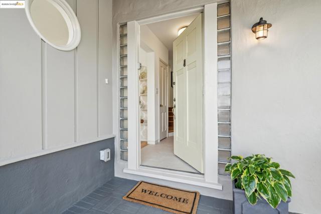 Image 10 of 58 For 2700 Alida St