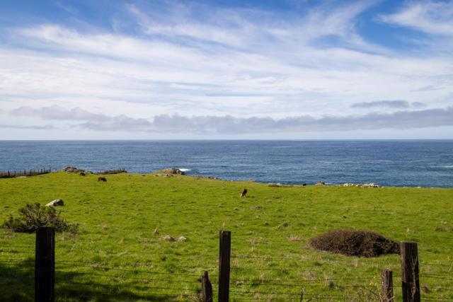 37305 Highway 1, Carmel CA: https://media.crmls.org/mediaz/b7d7cf4c-e16d-4f9d-b1bf-eb7f0317f983.jpg