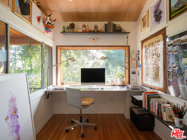 5701 7th Avenue, Los Angeles CA: https://media.crmls.org/mediaz/b7d82d7e-01b6-482d-9026-7fda67cae7ba.jpg