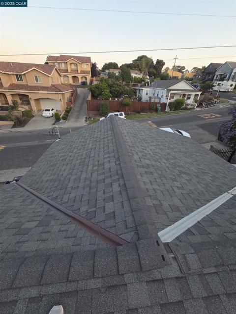 408 4th st, Rodeo CA: https://media.crmls.org/mediaz/b7d8aa39-df40-4f42-b35a-bbd43a5016ad.jpg