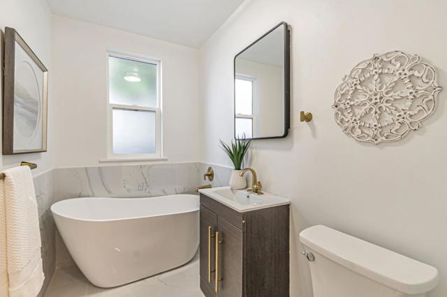 928 Peggy Lane, Menlo Park CA: https://media.crmls.org/mediaz/b7d9a0ff-5753-4b41-8853-e9e00ac924bd.jpg