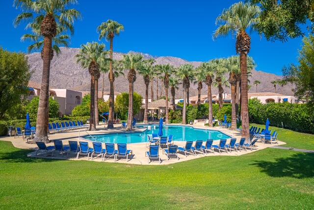 500 E Amado Road, Palm Springs CA: https://media.crmls.org/mediaz/b7da3ef3-7c81-4beb-b7f1-04aff3cc5e60.jpg