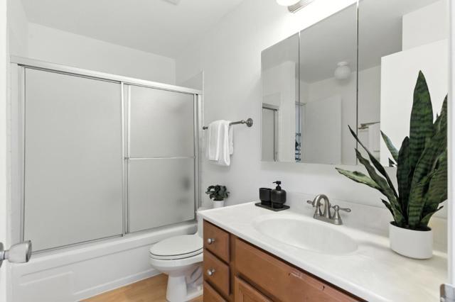 490 Auburn Way, San Jose CA: https://media.crmls.org/mediaz/b7dae5be-5006-4ba4-925b-b56f3946c5a4.jpg