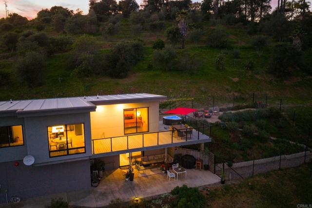 Detail Gallery Image 20 of 75 For 6937 Kellyn Ln, Vista,  CA 92084 - 4 Beds | 4/1 Baths