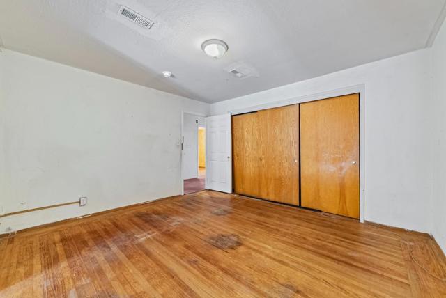 338 Copperfield Avenue, Hayward CA: https://media.crmls.org/mediaz/b7db413e-533c-46f6-8a14-1632c40431c2.jpg
