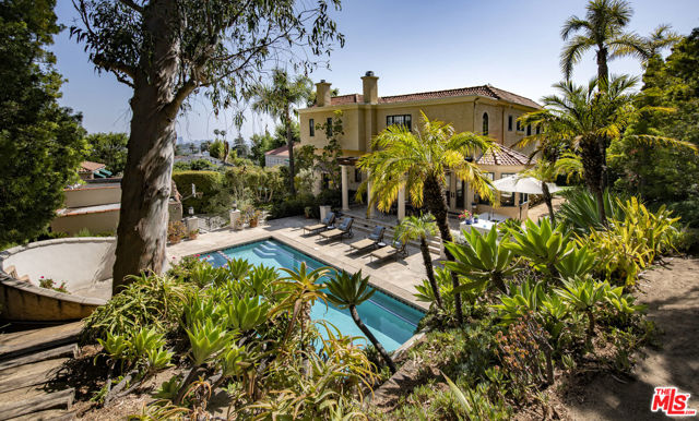 2250 N Berendo Street, Los Angeles CA: https://media.crmls.org/mediaz/b7dbc513-4825-419c-9d01-85cb1e172f4f.jpg