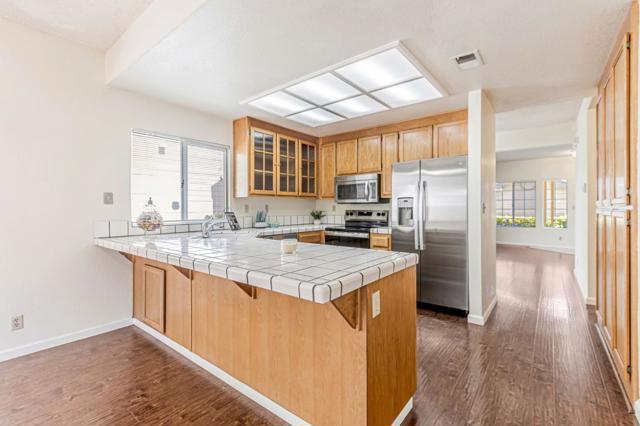 39737 Potrero Drive, Newark CA: https://media.crmls.org/mediaz/b7dc5ec4-4d9a-431f-94ac-e3a91724d2de.jpg
