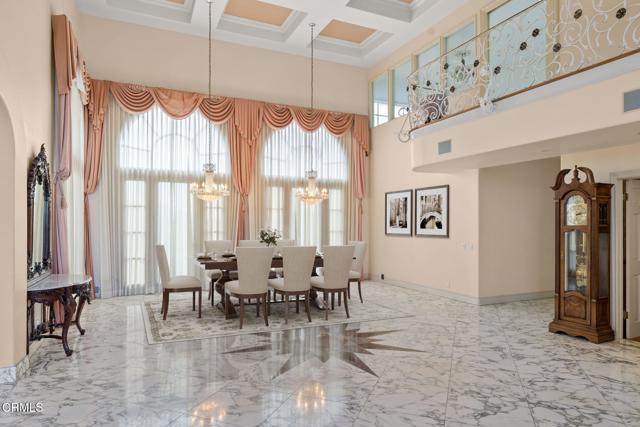 5287 N Creston Lane, Somis CA: https://media.crmls.org/mediaz/b7dcc3d2-5294-4c42-8fe2-45898fadb396.jpg
