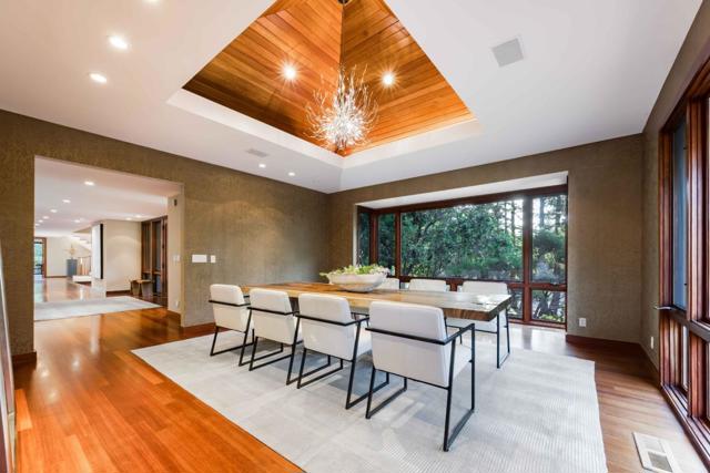 140 Farm Road, Woodside CA: https://media.crmls.org/mediaz/b7dcec8c-cfd2-49cd-bbba-2b9bea1d9298.jpg