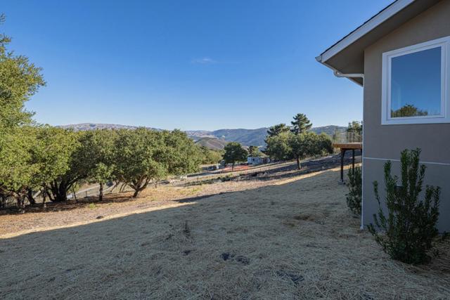 26135 Laureles Grade, Carmel Valley CA: https://media.crmls.org/mediaz/b7dcecff-9078-4f9a-be8d-bad2a7f1eda4.jpg