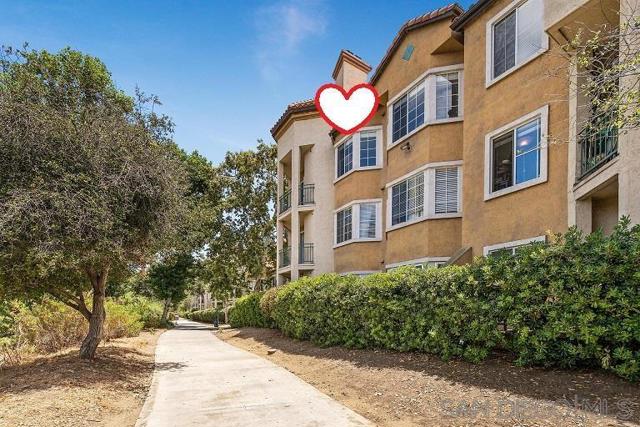 1950 CAMINO DE LA REINA, San Diego CA: https://media.crmls.org/mediaz/b7dd98fa-7fea-42ac-99c1-e7fdd391ba76.jpg