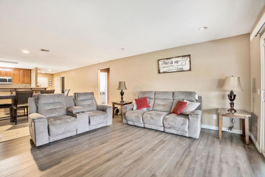 MLS #219137071DA image #8