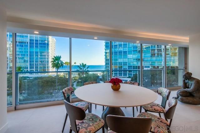 1750 Avenida Del Mundo, Coronado CA: https://media.crmls.org/mediaz/b7deac9b-e614-4235-84fb-ad3c77350d1f.jpg