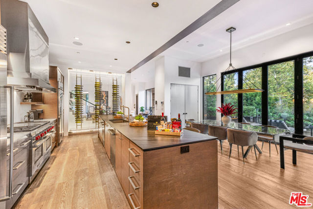 727 N Beverly Glen Boulevard, Los Angeles CA: https://media.crmls.org/mediaz/b7dedf77-86e2-4069-9c43-f59ee0cbe19e.jpg