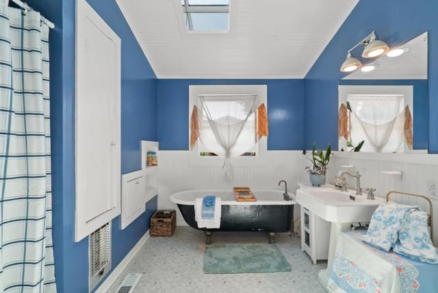 505 Cayuga Street, Santa Cruz CA: https://media.crmls.org/mediaz/b7e04f46-bba9-4be7-af90-19269a0b1dec.jpg