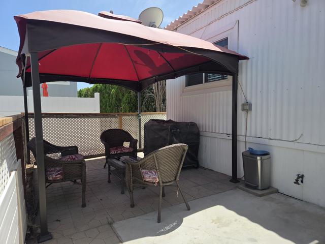 24 Mesa View Drive, Cathedral City CA: https://media.crmls.org/mediaz/b7e1468d-1b60-457d-b41c-0ab90fe63f19.jpg