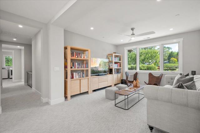 115 Wika Ranch Court, Redwood City CA: https://media.crmls.org/mediaz/b7e1d24e-da0c-4385-85a8-8200776972a4.jpg
