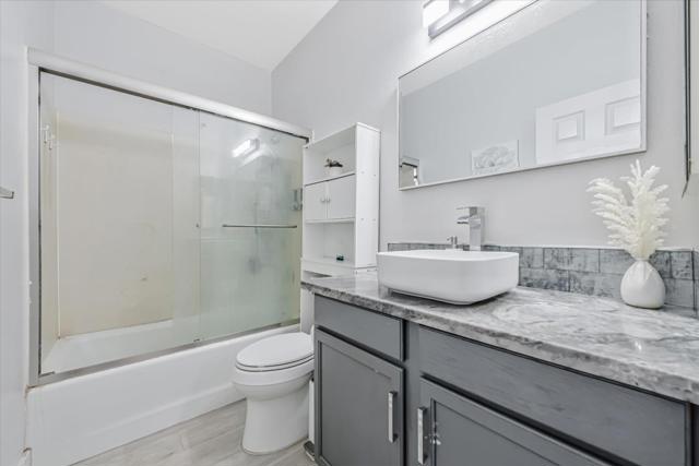 749 Bonita Place, San Jose CA: https://media.crmls.org/mediaz/b7e22ce2-1c59-441a-8522-7fb4a76bf102.jpg