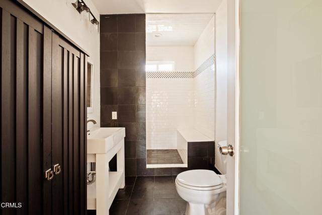 Detail Gallery Image 15 of 21 For 5166 Packard St, Los Angeles,  CA 90019 - 2 Beds | 1 Baths