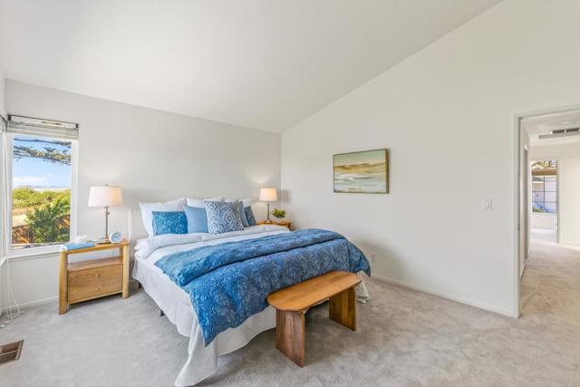 3245 Estrella Del Mar Way, Marina CA: https://media.crmls.org/mediaz/b7e45a83-da5d-4a06-92c2-8b22db5a21c3.jpg
