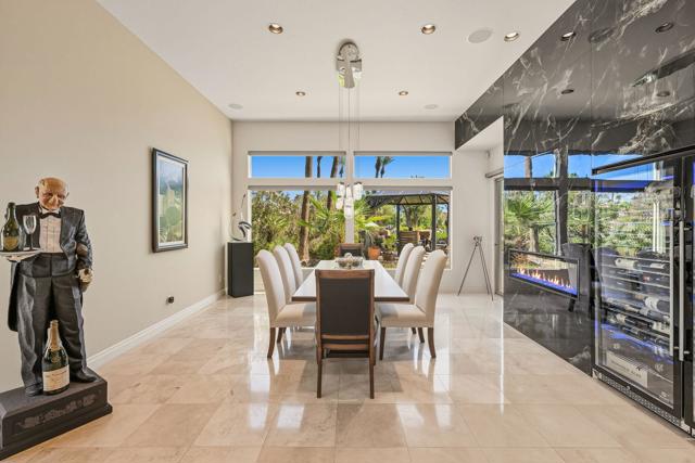 334 Crest Lake Drive, Palm Desert, CA 92211
