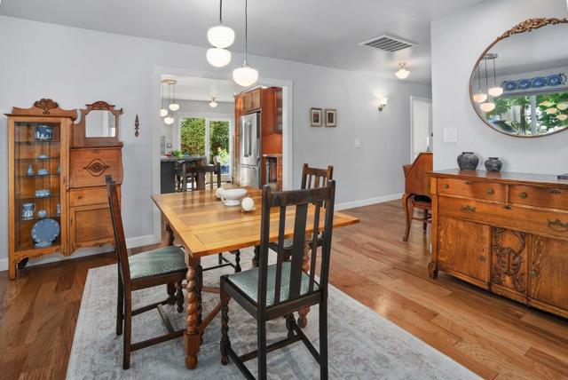 4214 Gull Cove Way, Capitola CA: https://media.crmls.org/mediaz/b7e60a29-1735-4921-8e79-a862f5f81b70.jpg