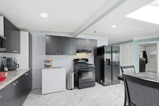 260 Chateau La Salle, San Jose CA: https://media.crmls.org/mediaz/b7e6d98d-198e-4df7-8f2b-911951849391.jpg