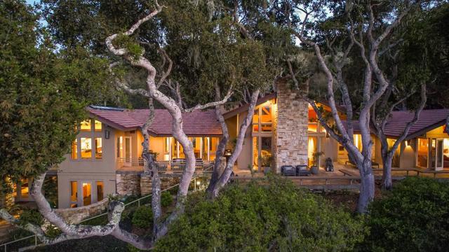 5466 Quail Way, Carmel Valley CA: https://media.crmls.org/mediaz/b7e75efe-a70c-42dc-9b39-3c0839652c34.jpg